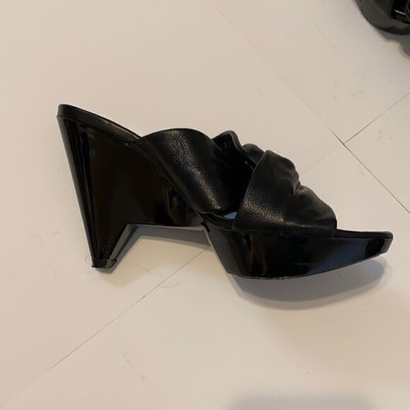 Robert Clergerie Dahra Wedge Sandal Black - Picture 4 of 7
